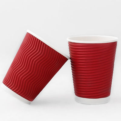 Rode 540 ml Ripple Wall Paper Cup 16oz Gekrompen Papierbekers